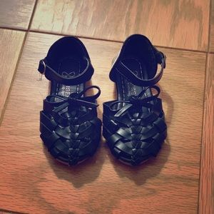 Toddler huarache shoes size 6